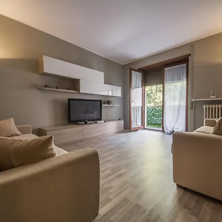 Apartment Cardinal Massaia Venice *